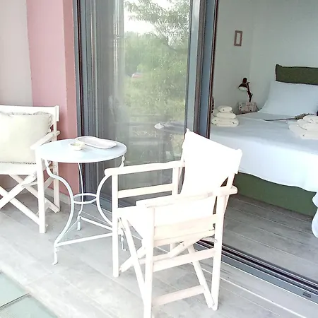 Alki's Stories Apartment